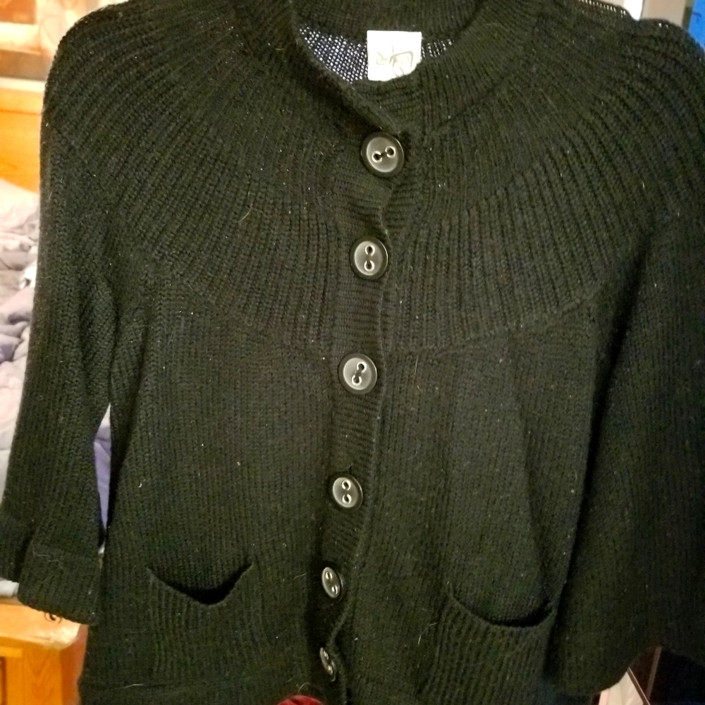 Sweater - Picture 1 of 4